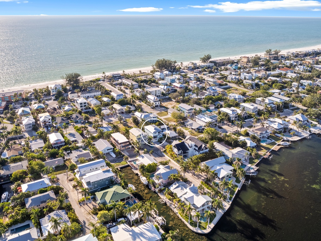 Blue Tide by Anna Maria Vacations