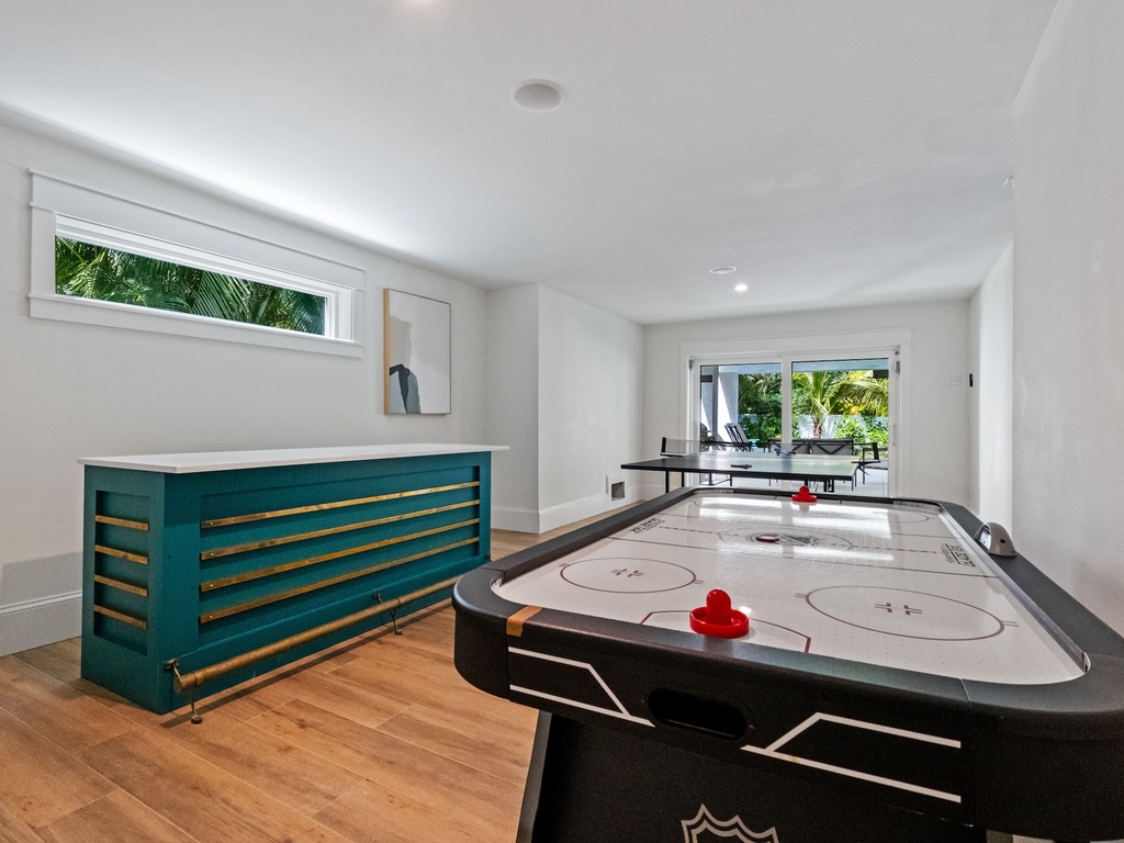 Game Room - Air Hockey