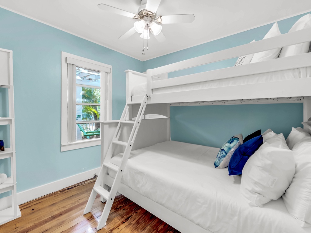 Second Bedroom - Twin/Full Bunk