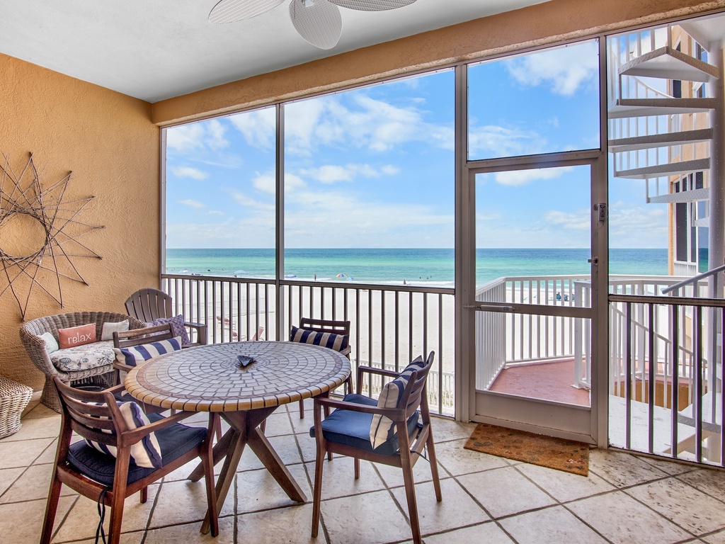 Balcony, Dining Area