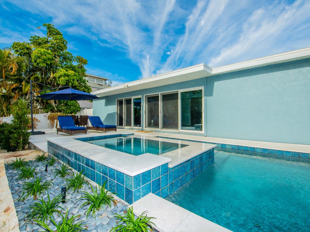 Private Pool and Spa