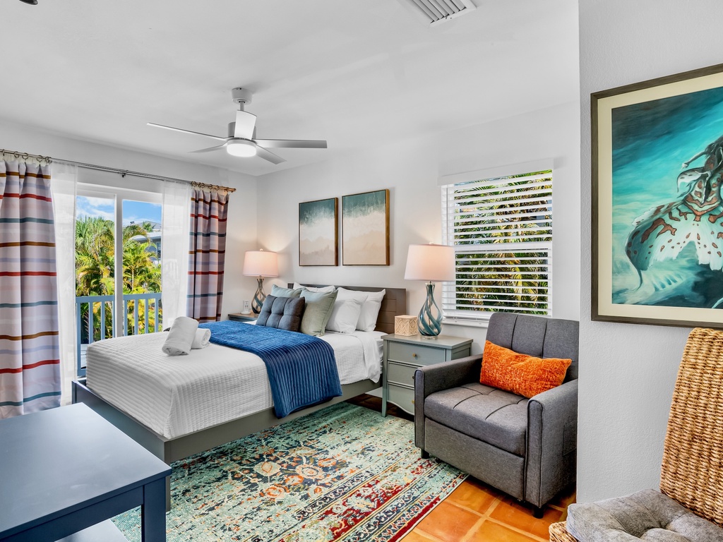 Second Bedroom, Queen bed