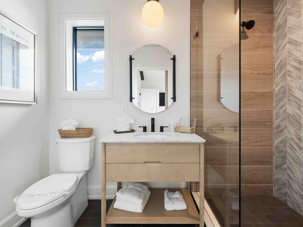 Third Bathroom, Ensuite