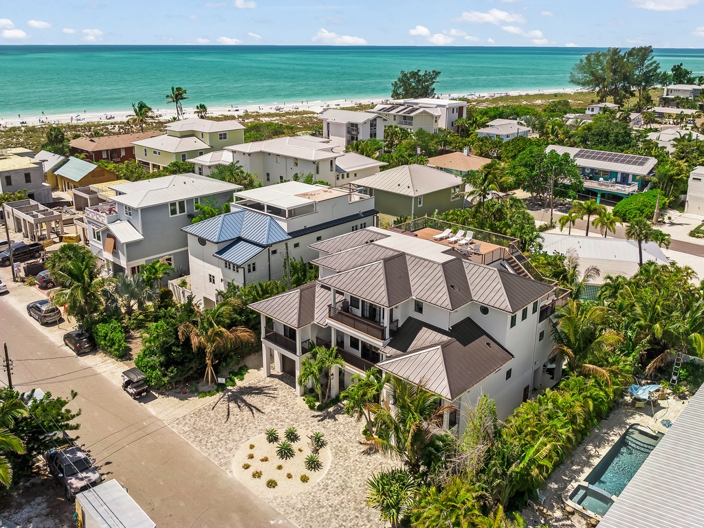 Fine and Sandy by AMI Locals