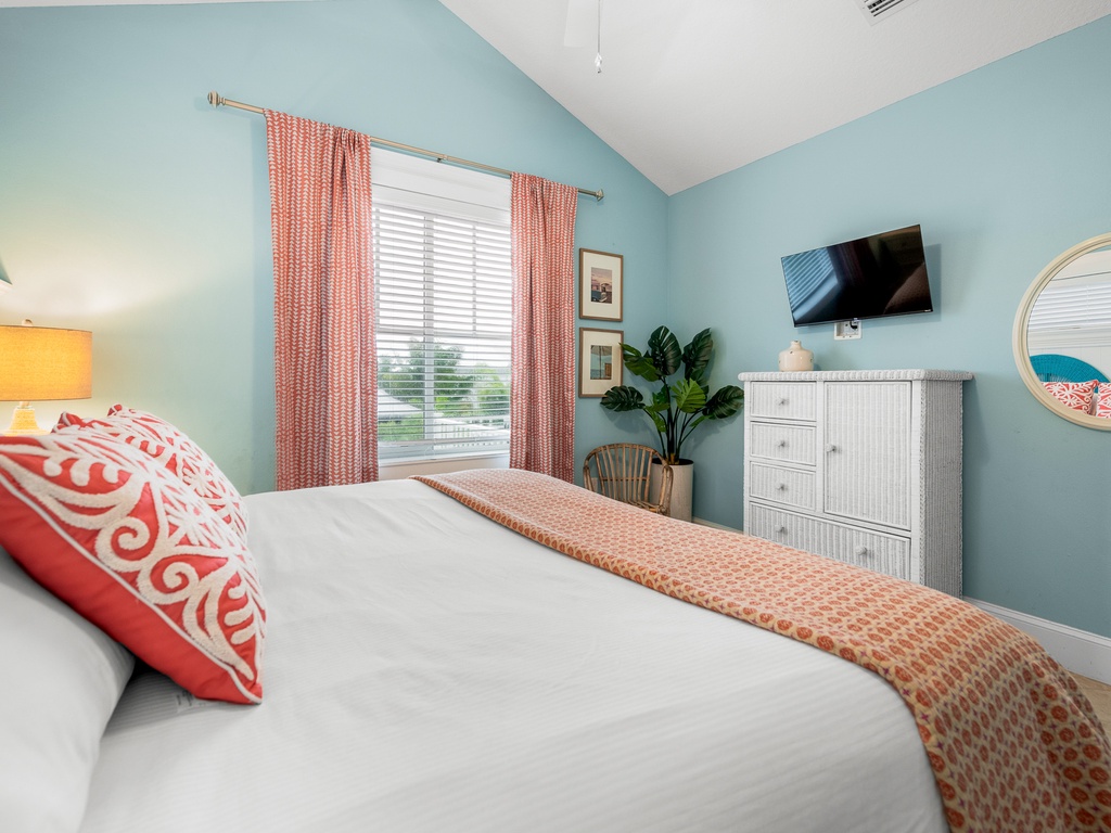 Second Bedroom - King