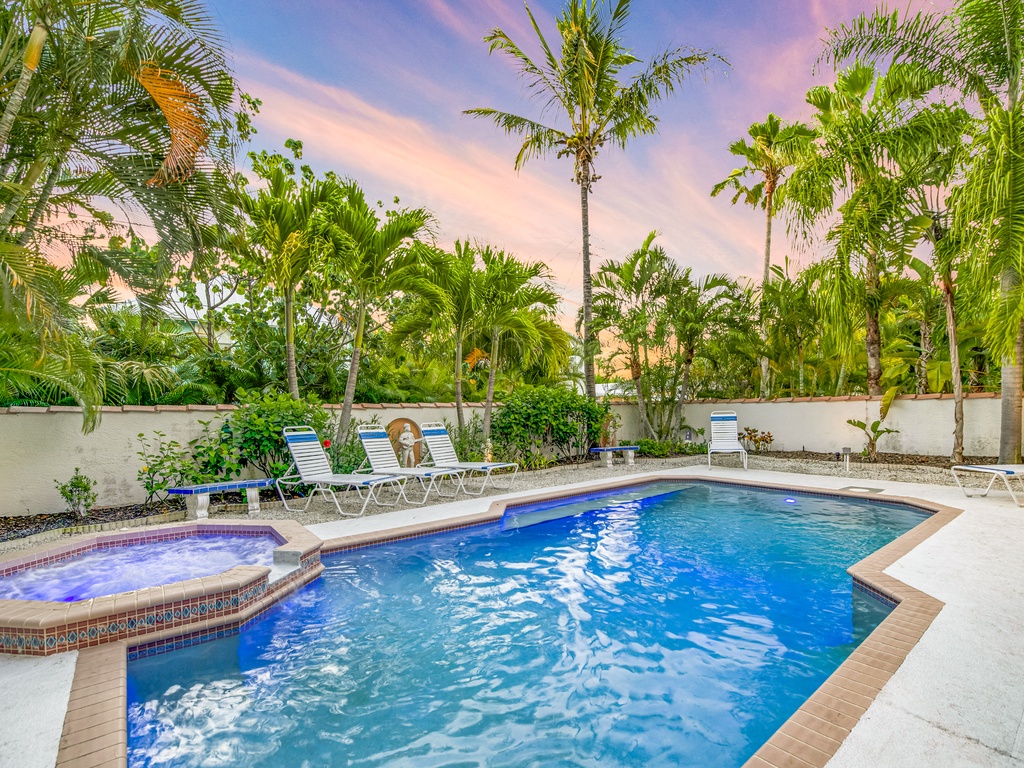 Private Pool and Spa