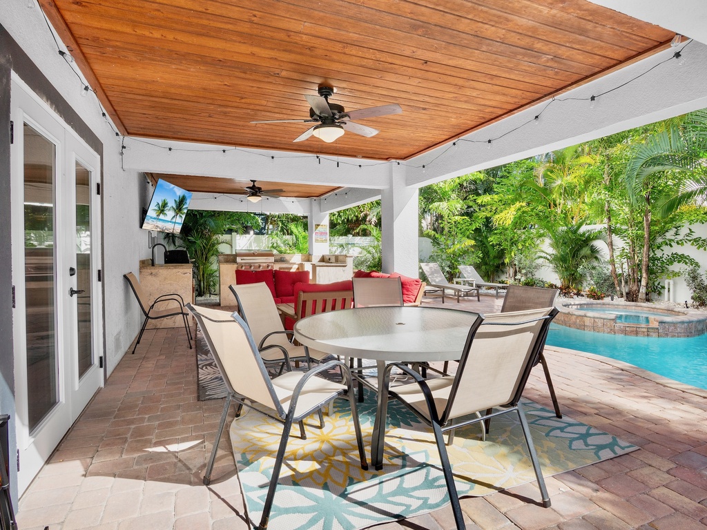 Outdoor Dining Area
