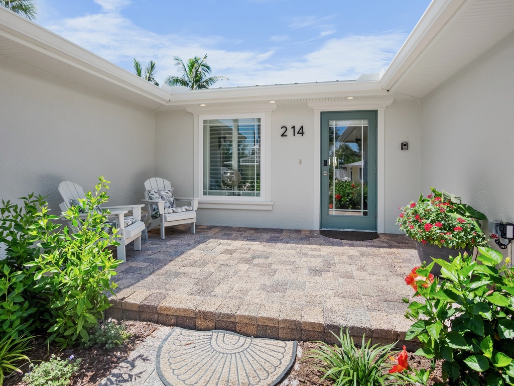 Simply Chic by Anna Maria Island Accommodations