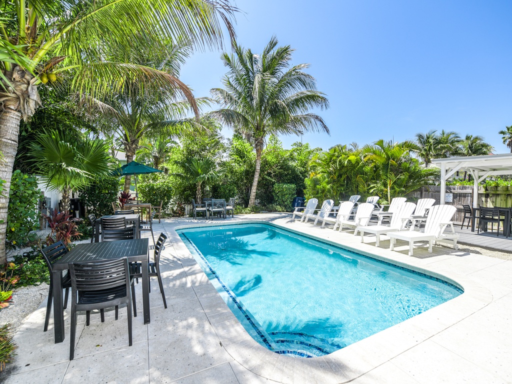 Barefoot by the Bay at Bayside Bungalow