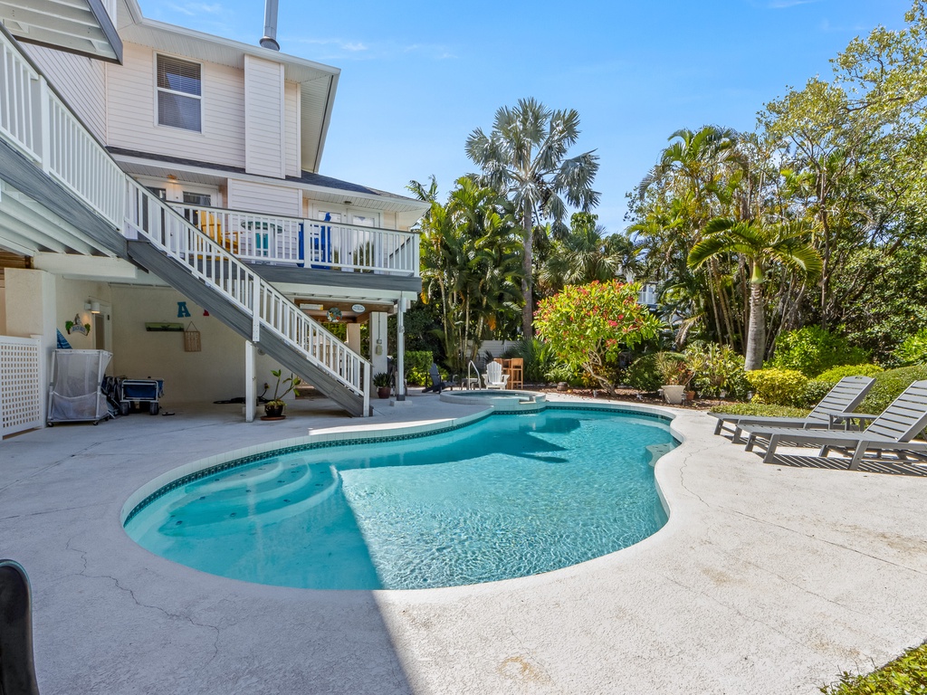 Private pool