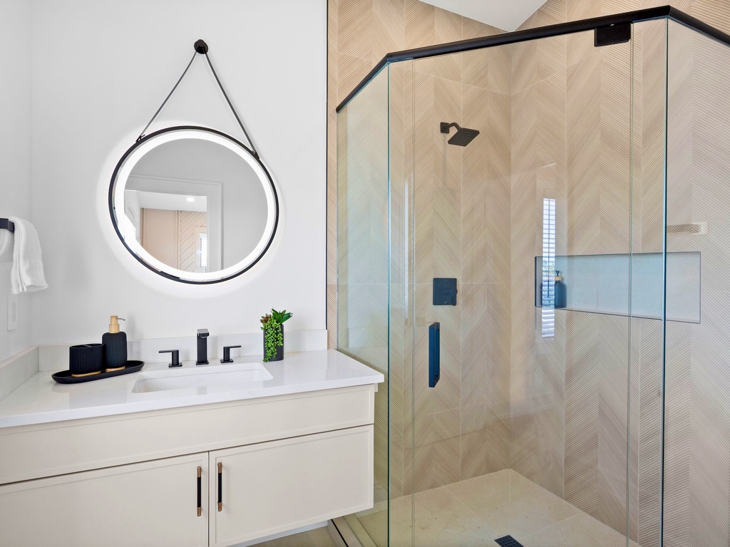 Third Bathroom, Ensuite