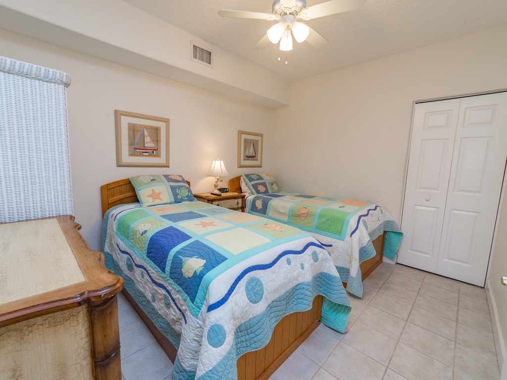 Additional Bedroom- 2 Twins