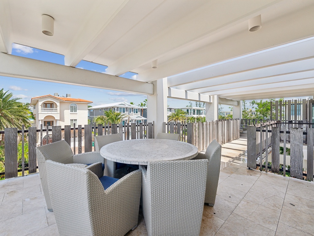 Balcony, Dining Area