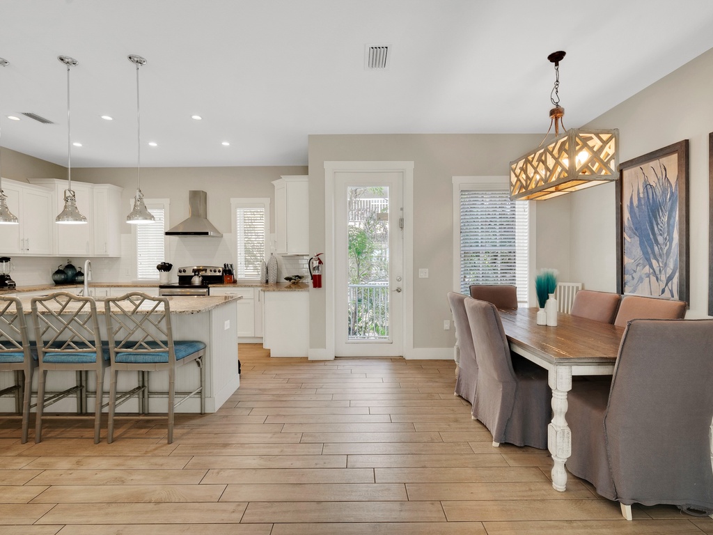 Kitchen - Dining Area