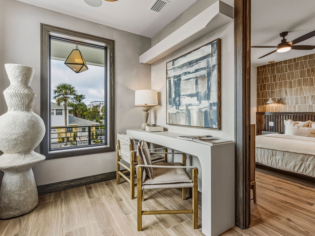 Primary Bedroom (3rd Floor), King bed