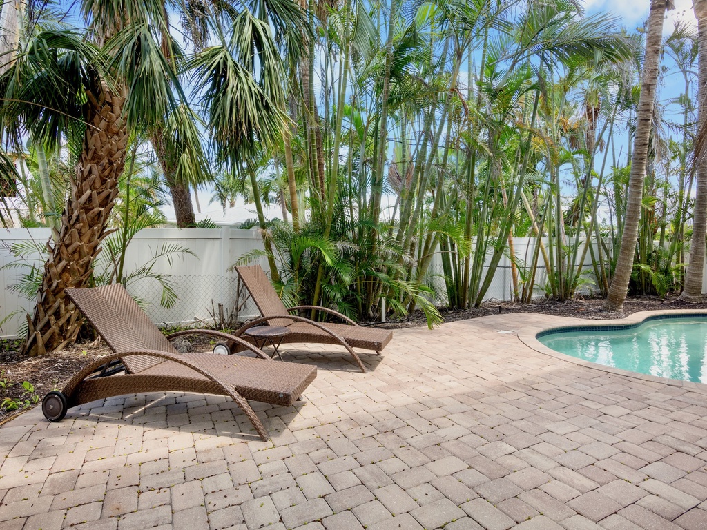 Poolside Loungers