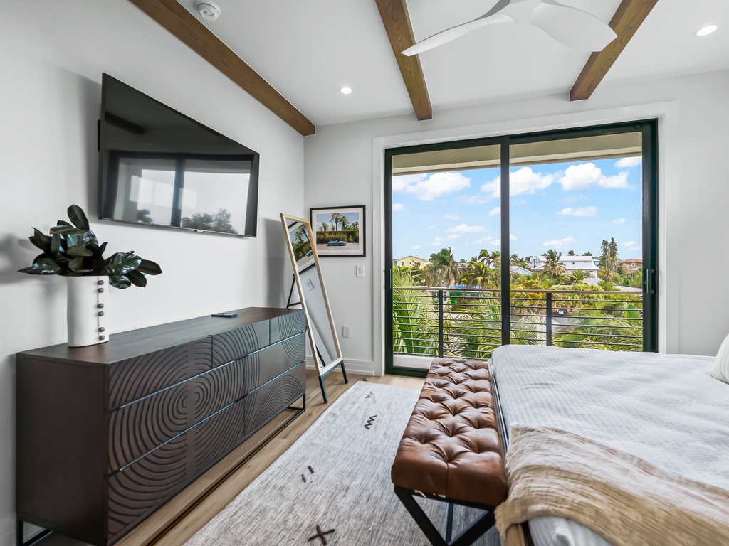 Primary Bedroom - King