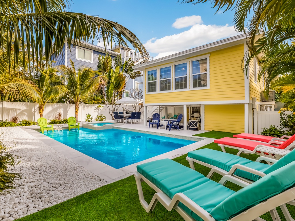 Large Private Heated Pool and Spa