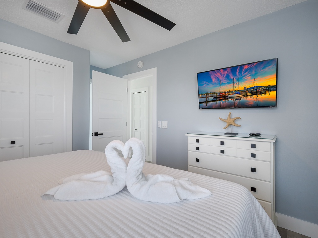 Second Bedroom - King