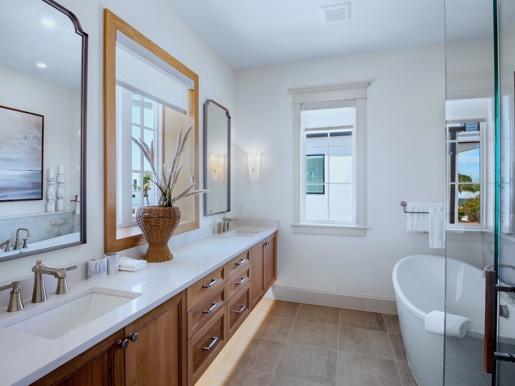 Primary Bathroom, Ensuite