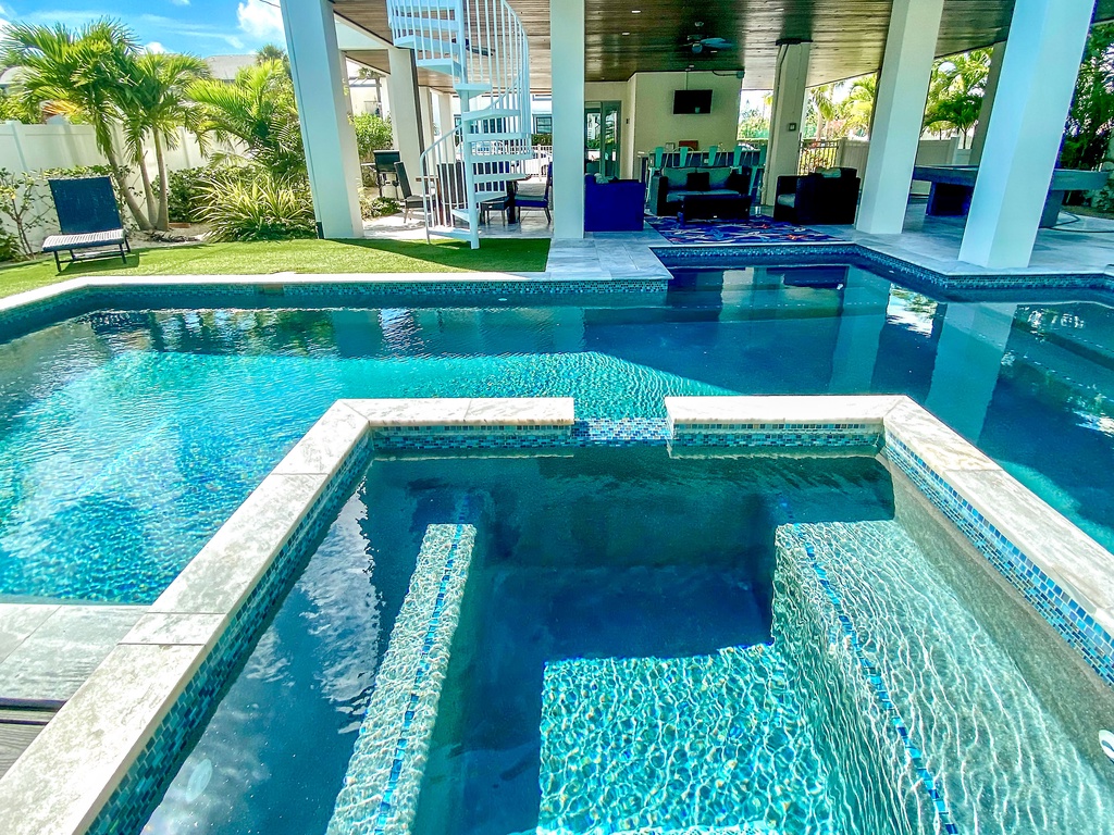 Private Pool and Spa