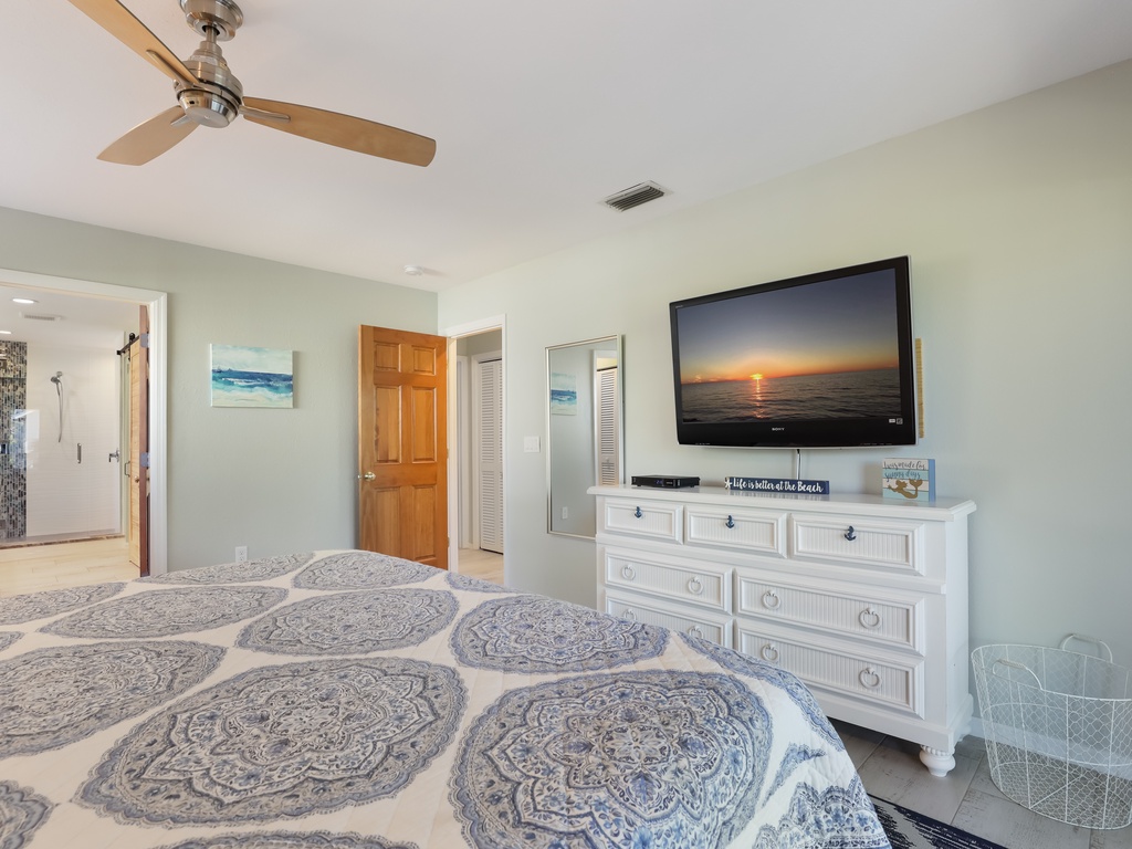 Primary Bedroom - King