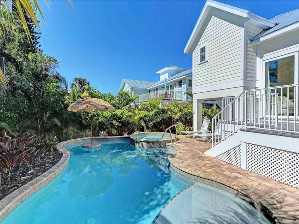 La Mer - By Anna Maria Island Accommodations