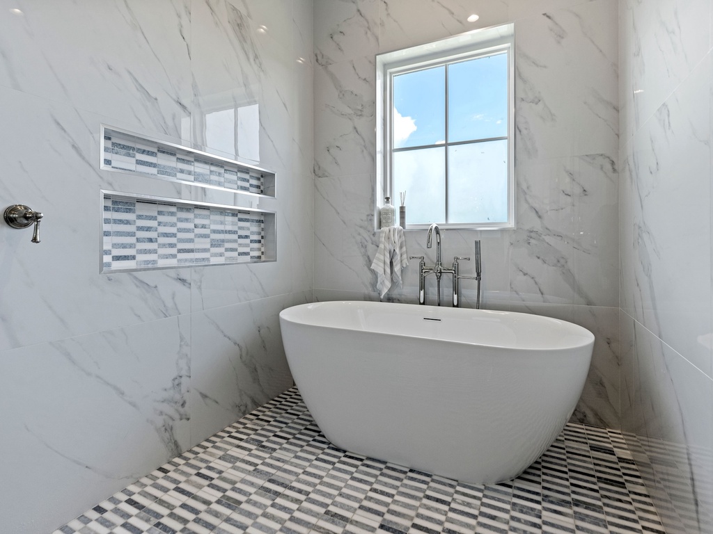 Primary Bathroom, Ensuite