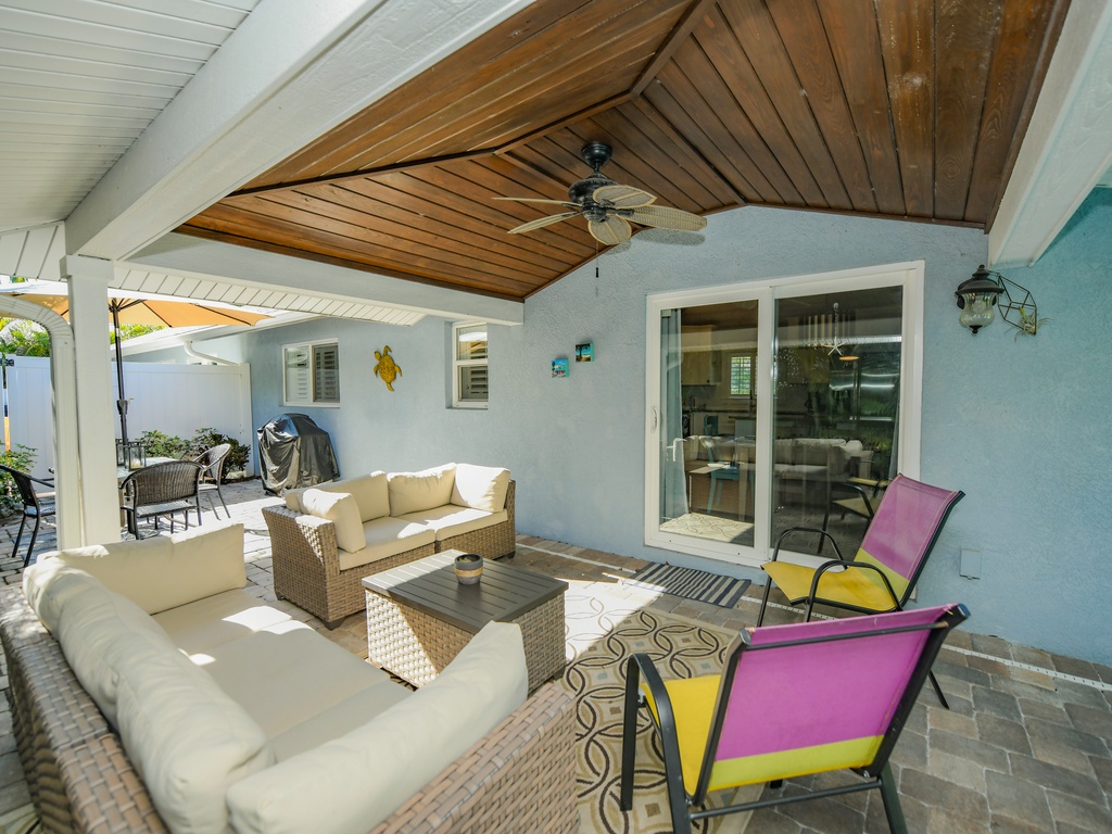 Outdoor Dining Area