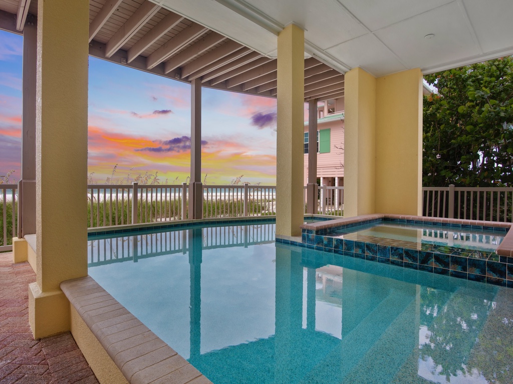 Private pool with relaxing spa