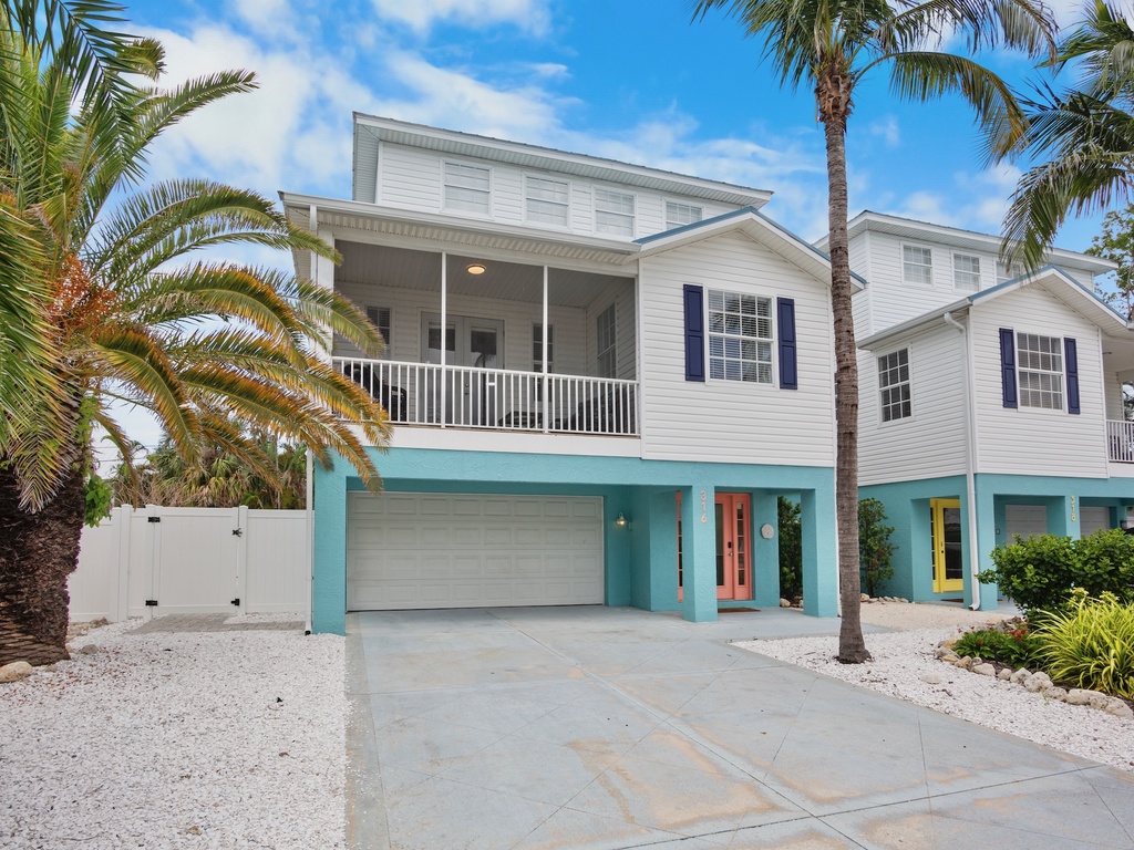 Sand Dollar by Anna Maria Island Accommodations
