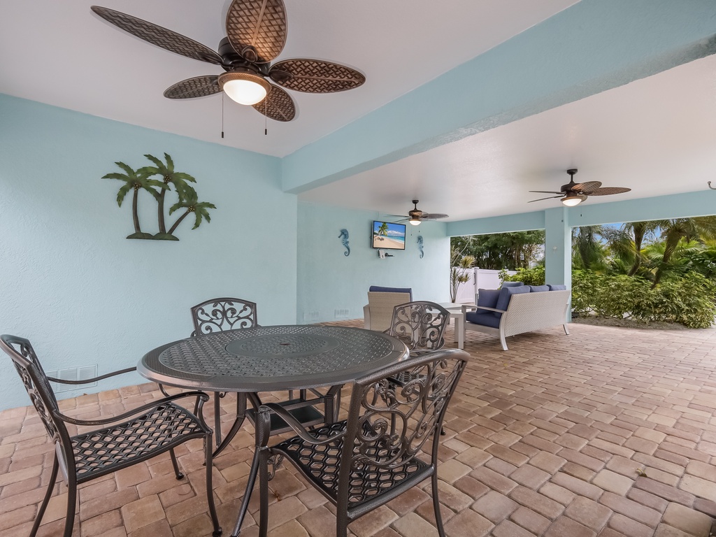 Seahorse Paradise - Anna Maria Island Accommodations