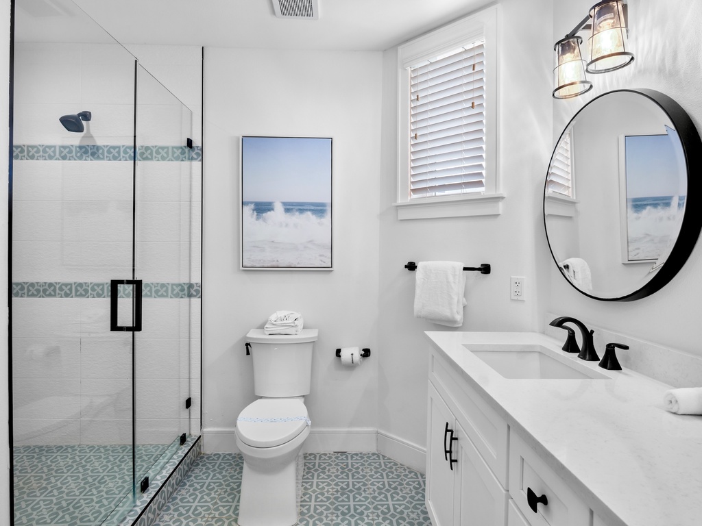 Second Bedroom, Ensuite Bathroom