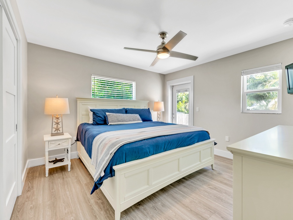 Second Bedroom - King