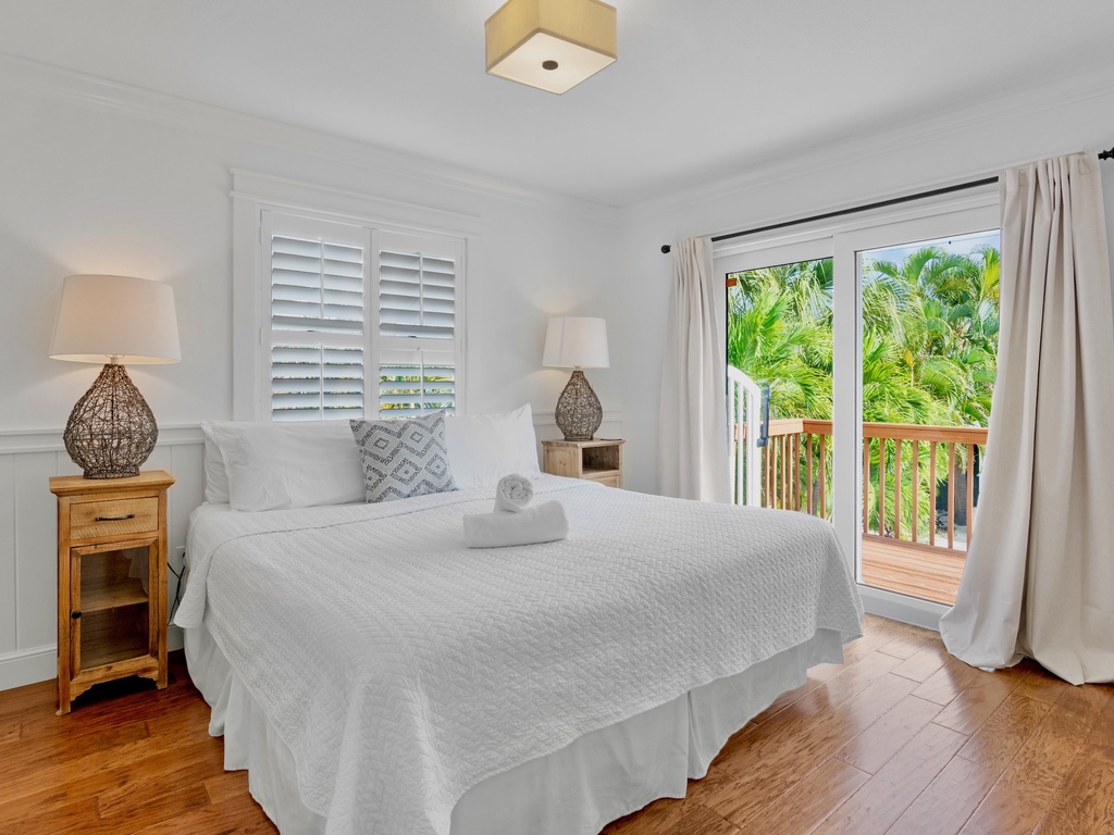 Primary Bedroom, King bed