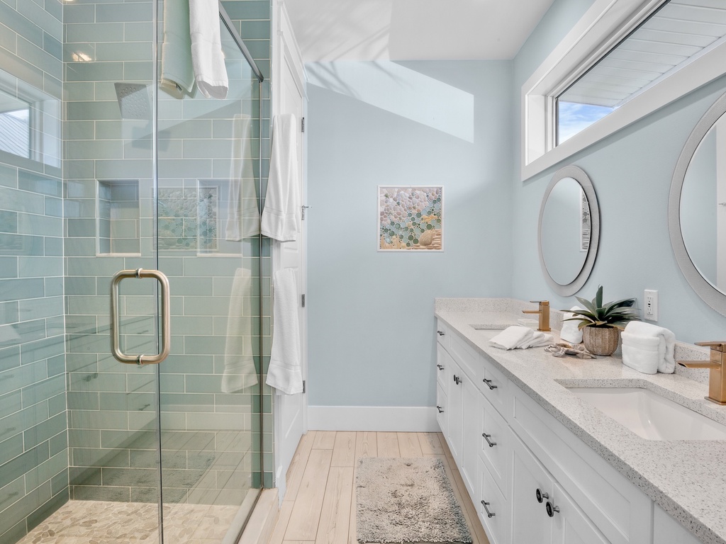 Primary Bedroom, Ensuite Bathroom