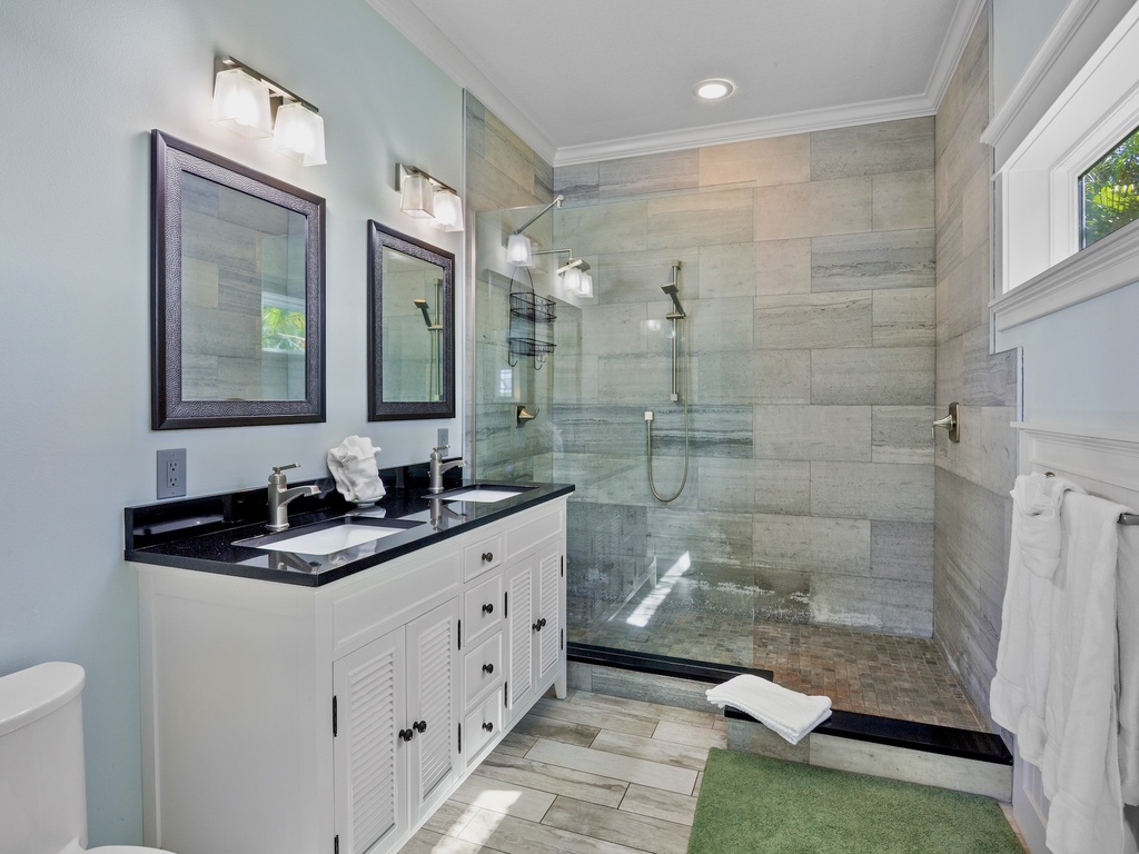 Primary Bedroom, Ensuite bathroom