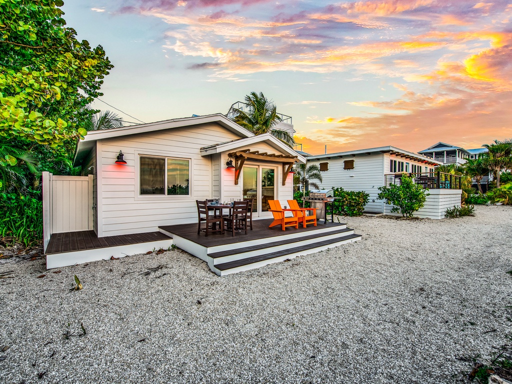 Low Tide - AMI Locals