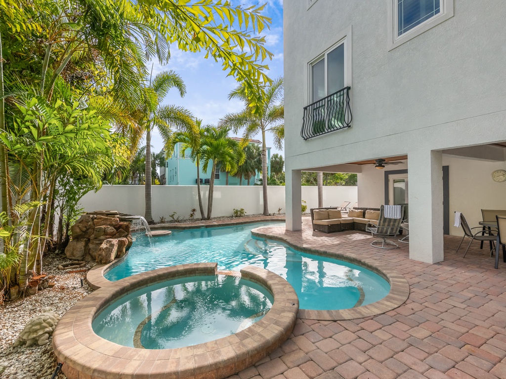 Private Heated Pool and Spa