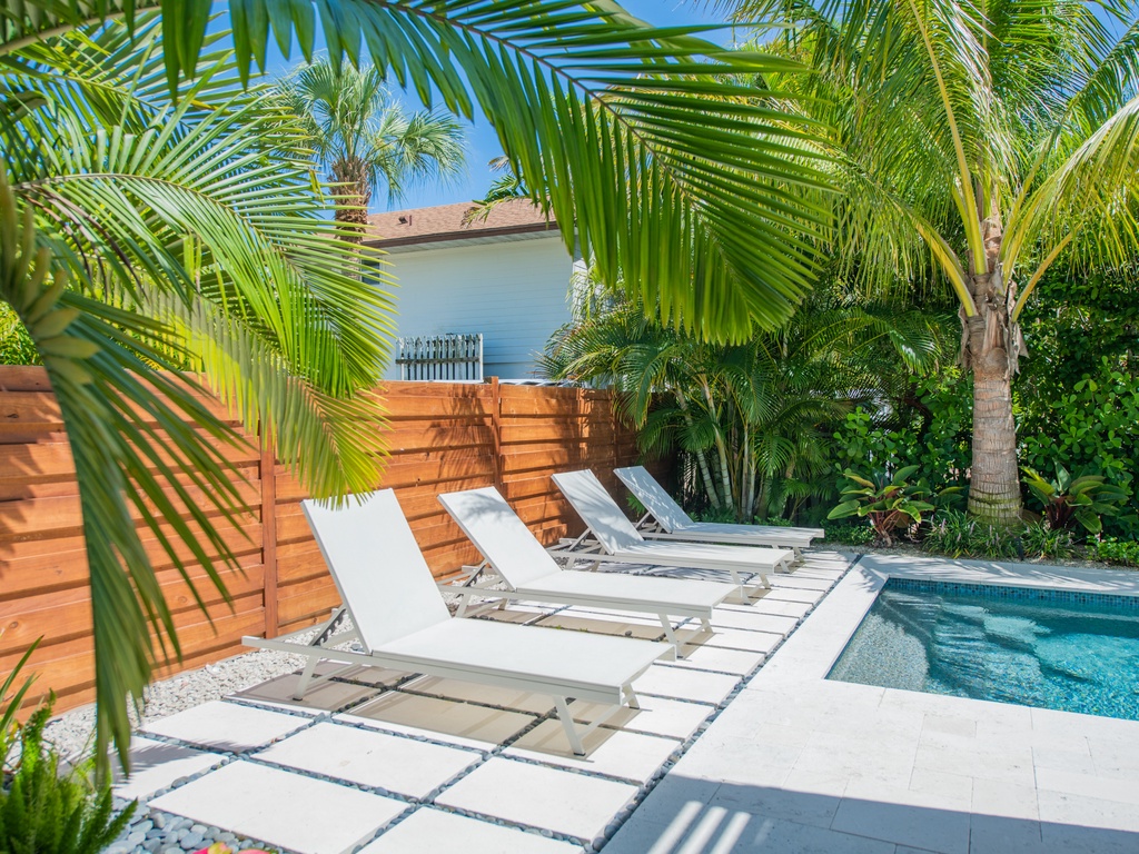 Poolside Loungers