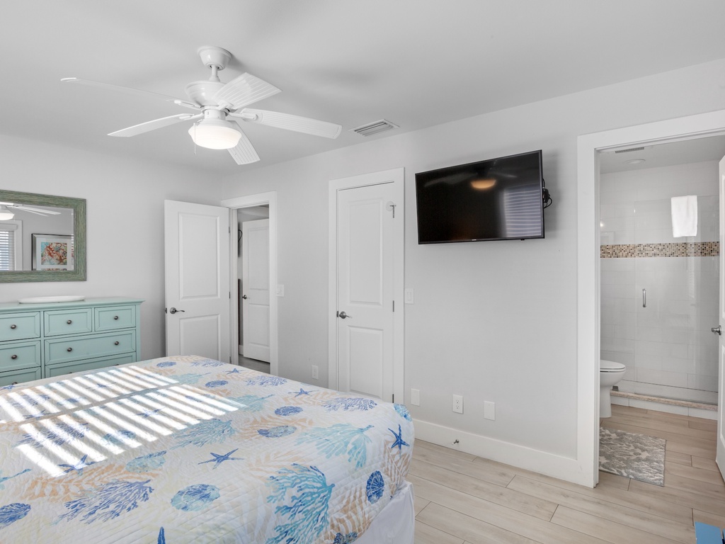 Second Bedroom - King