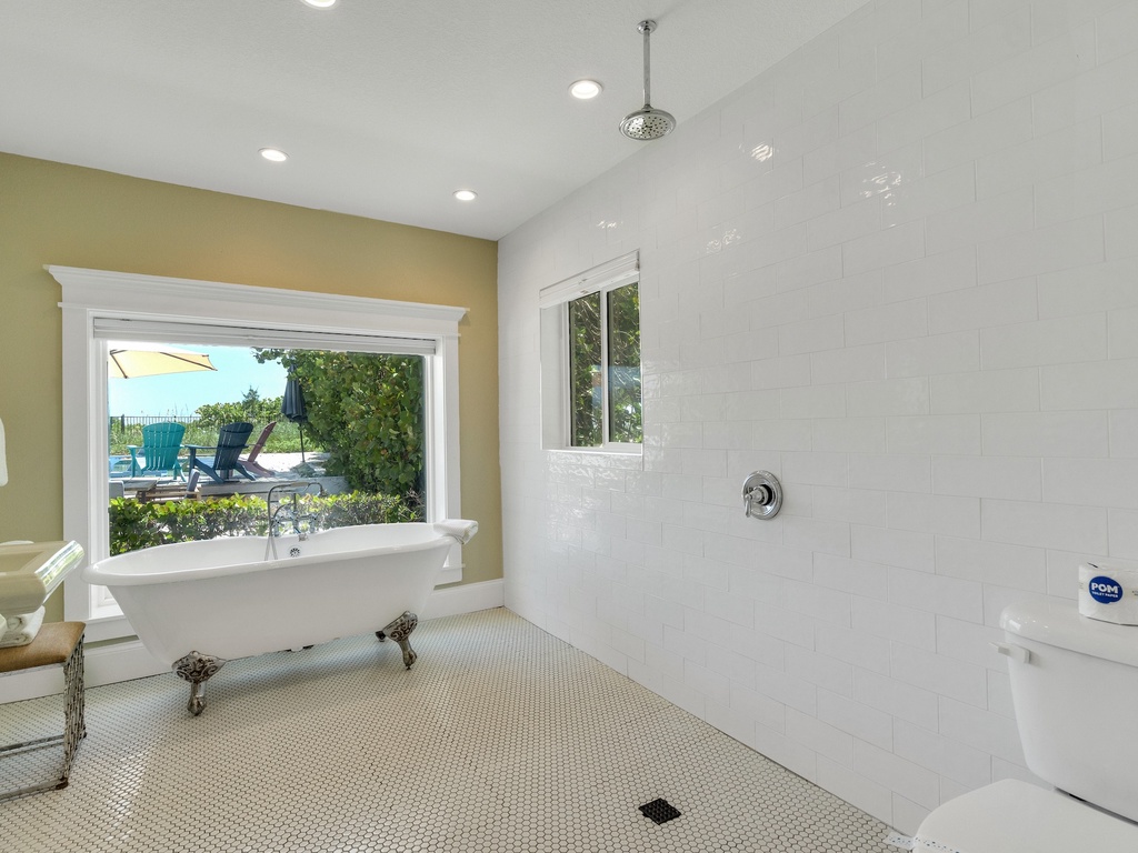 Primary Bathroom, Ensuite