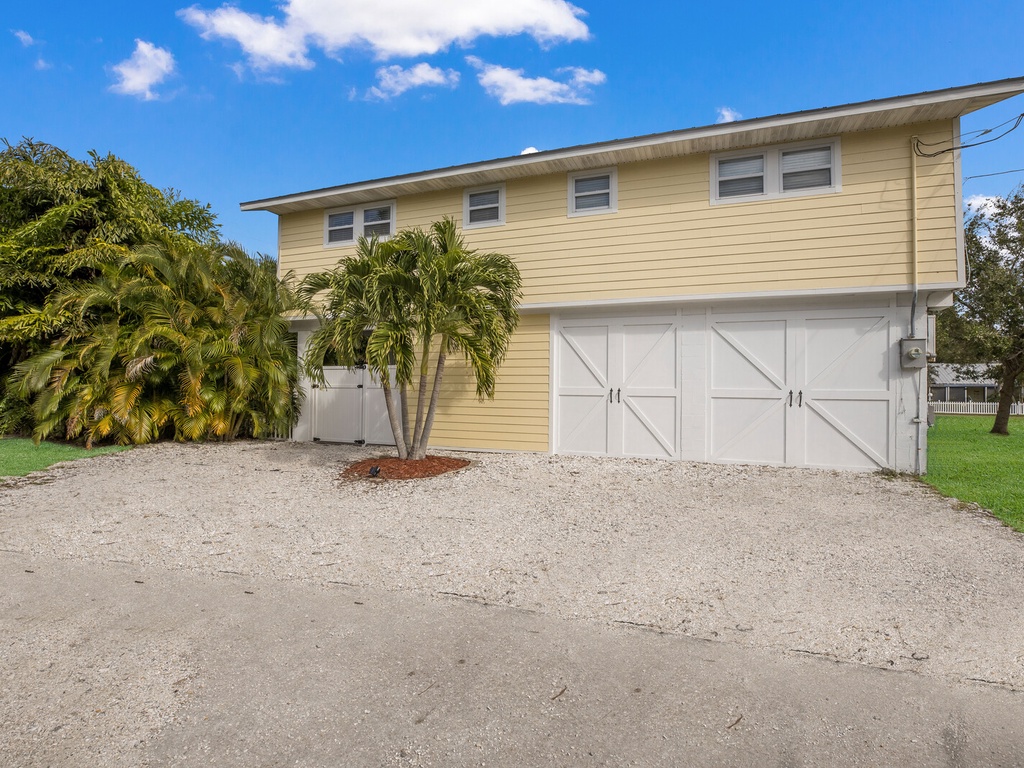 Lobster Key - By Anna Maria Vacations