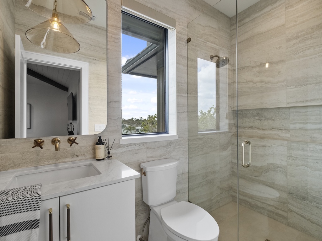 Primary Bedroom, Ensuite