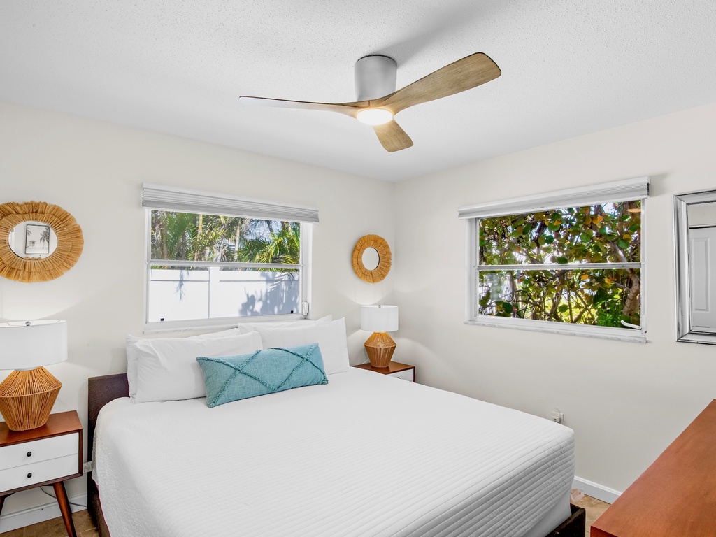 Second Bedroom, King