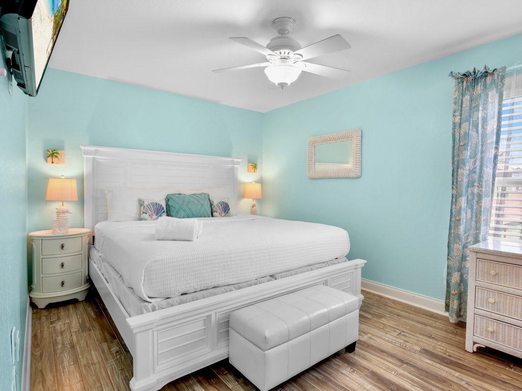Second Bedroom - King