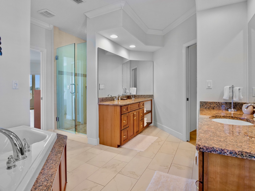 Primary Bedroom, Ensuite Bathroom