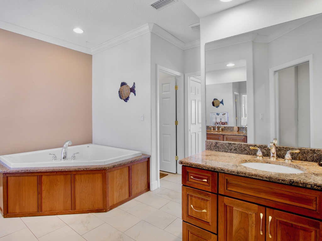 Primary Bedroom, Ensuite Bathroom