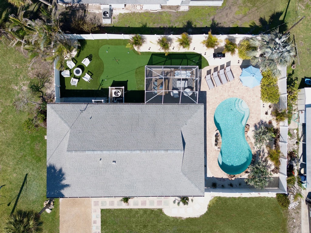 House with private pool