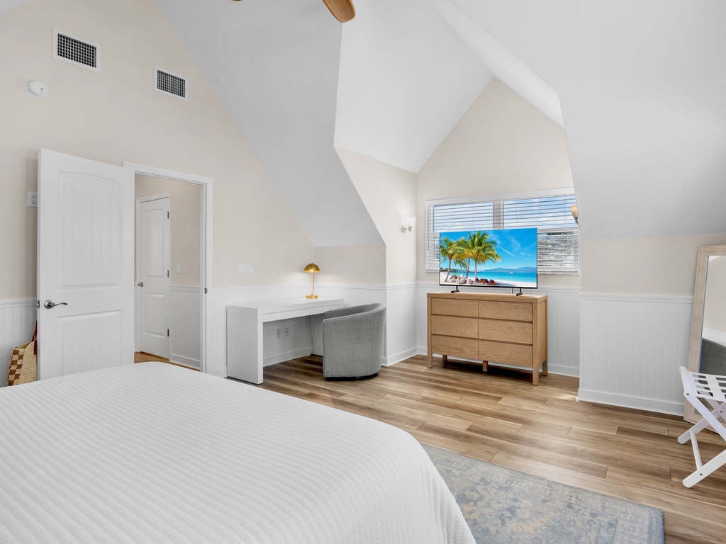 Primary Bedroom - King